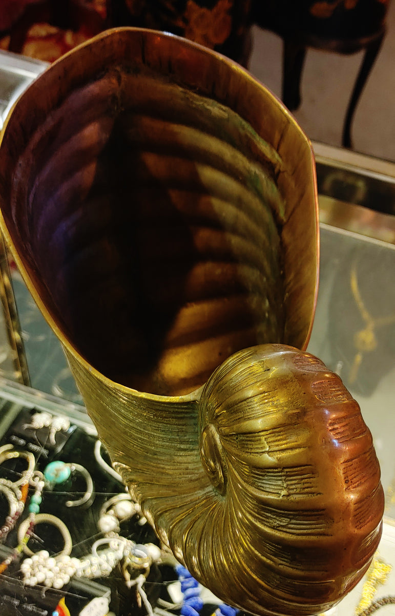 Brass Nautilus Shells Mid-century Hollywood Regency Coastal Seashell  Planters Set of 2 