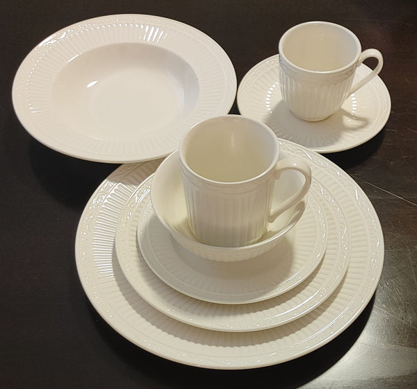 Mikasa Italian Countryside Stoneware 68 pcs 8 Place Settings +