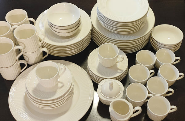 Mikasa Italian Countryside Stoneware 68 pcs 8 Place Settings +