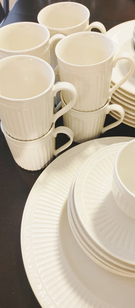 Mikasa Italian Countryside Stoneware 68 pcs 8 Place Settings +