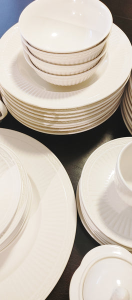 Mikasa Italian Countryside Stoneware 68 pcs 8 Place Settings +