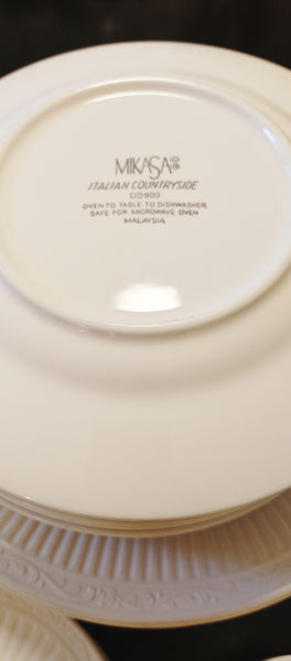 Mikasa Italian Countryside Stoneware 68 pcs 8 Place Settings +