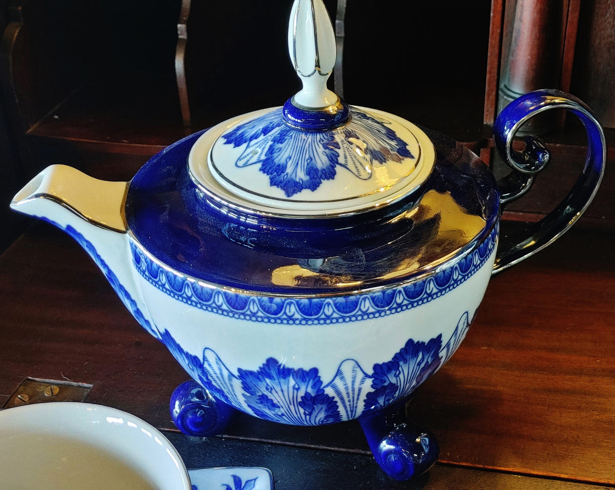 Bombay store Porcelain Arabesque Design Glossy Cobalt Blue White Tea Pot Server