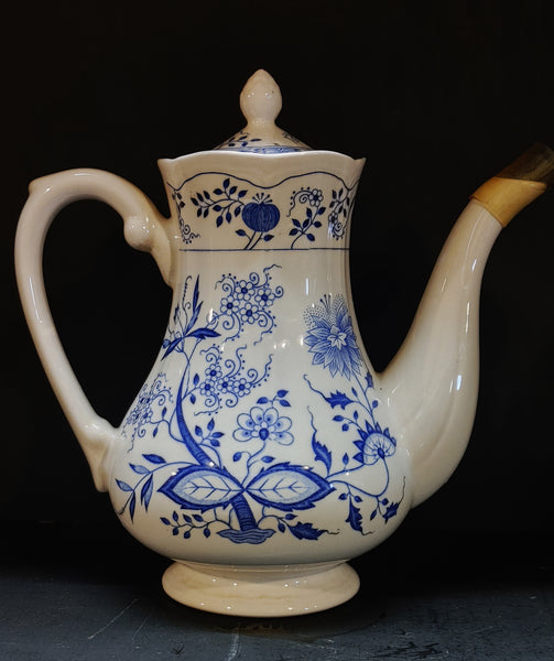 Vintage Ceramic Ironstone Oriental Onion Blue White Coffee Teapot #4610