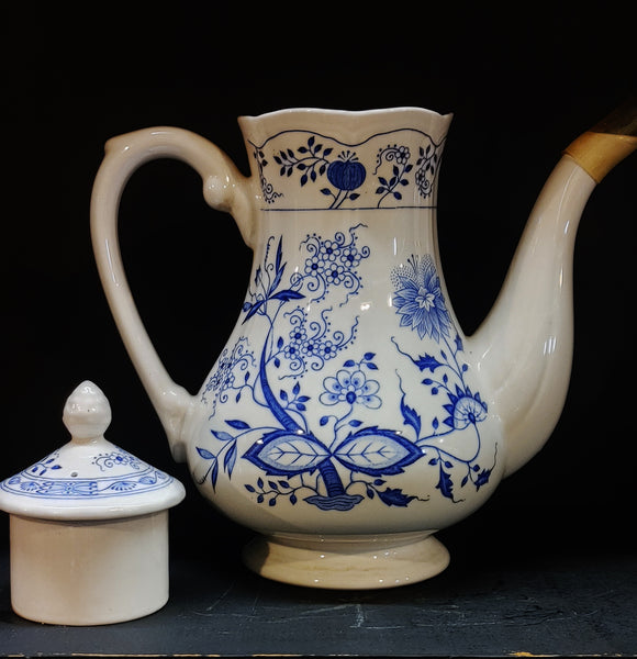 Vintage Ceramic Ironstone Oriental Onion Blue White Coffee Teapot #4610