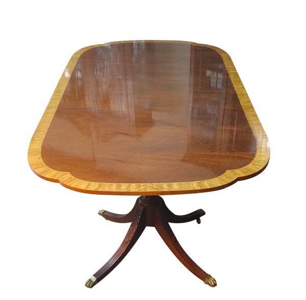 Councill Craftsmen Banded Mahogany Dining Table w Leaf & Table Covers