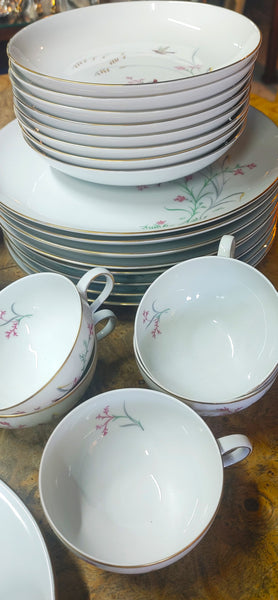 Vintage Eschenbach W1460 Birds and Flower Theme 51 pcs 8-Place Settings