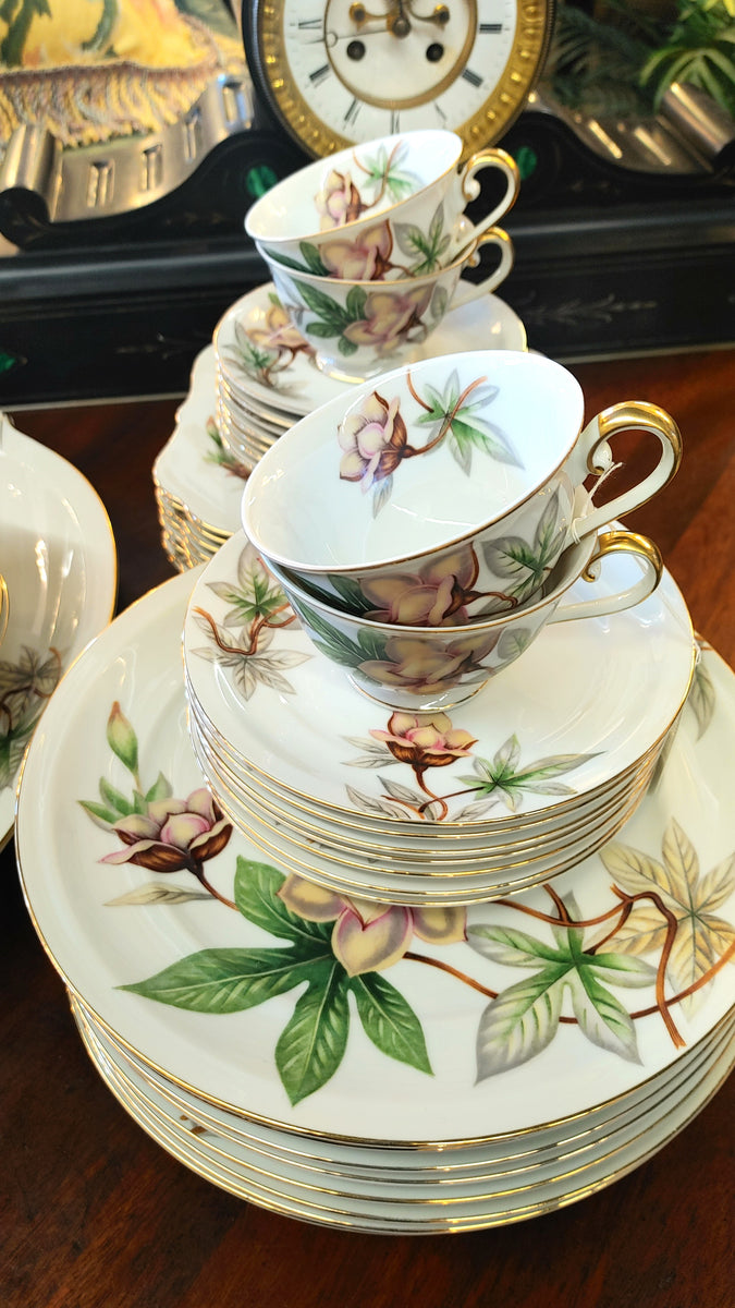Woodrose by Meito Vintage Ivory Floral China Post War Japan 44 pcs