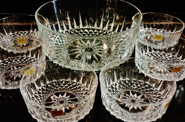 Vintage Arcoroc France Starburst Glass Salad Fruit Bowl Set 7 pc