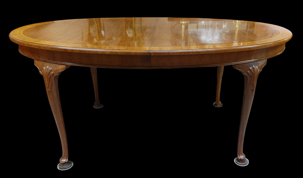 Henredon Oval Walnut French Style Extension Dining Table w Two Leaves - Seats 10