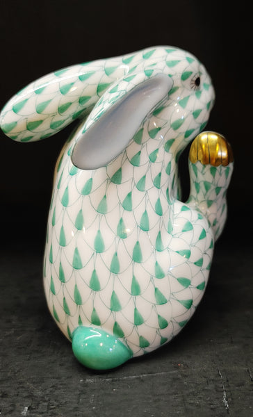 Vintage Herend Bunny Rabbit Green Fish Net Back Paw Up Porcelain Figurine 2.5" X 3.0”