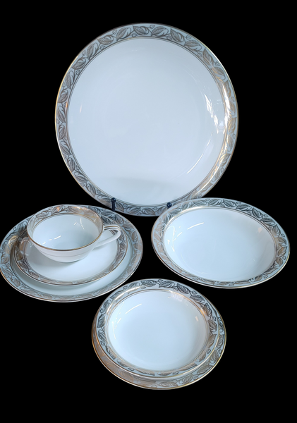 Greta by Noritake Dinnerware China 1950s Japan Service for 11 -  88 pcs