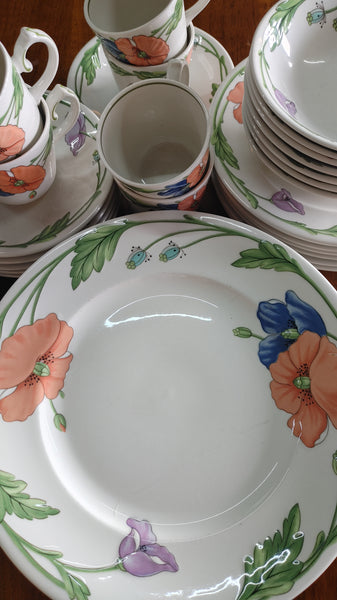 Amapola by Villeroy & Boch Botanical Floral Dinnerware Service for 6 - 34 pcs