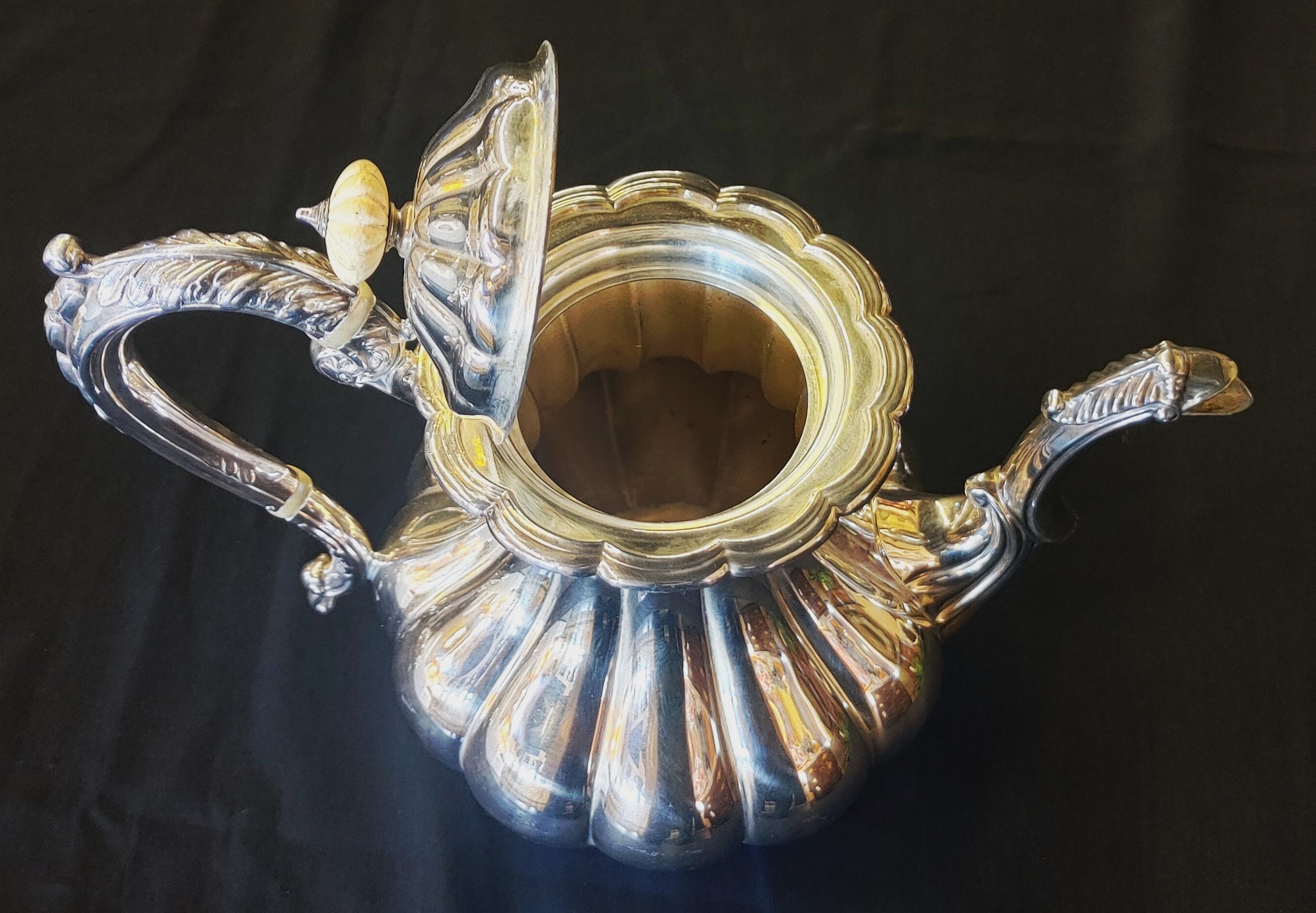 Barker Ellis Antique English Silverplate 5-pc Tea Service – ATTIC