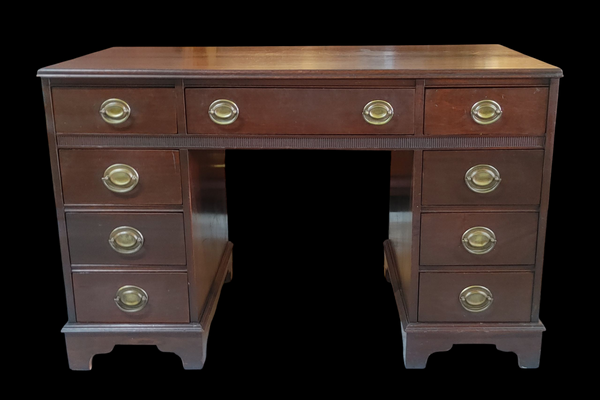 Vintage Mahogany 9-Drawer Hepplewhite Style Desk