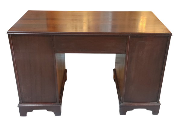 Vintage Mahogany 9-Drawer Hepplewhite Style Desk