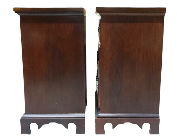 Craftique Mahogany Chippendale 3-Drawer Nightstand Side Tables
