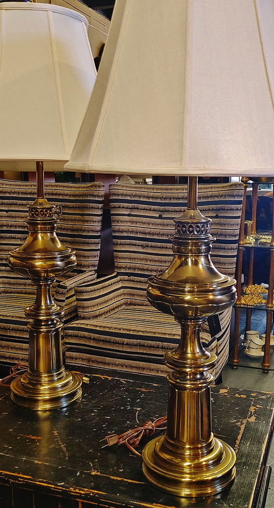 Vintage 1980s Stiffel Traditional Brass Column Table Lamps - A Pair – ATTIC  FANATIC