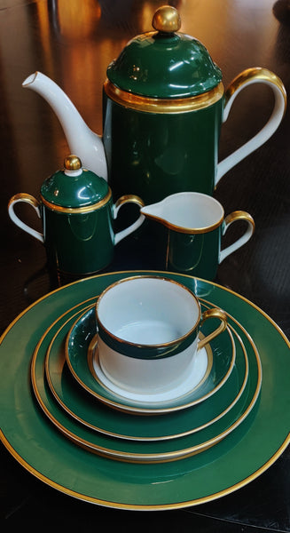 Fitz & Floyd Renaissance Dark Green Tableware 156 Pieces