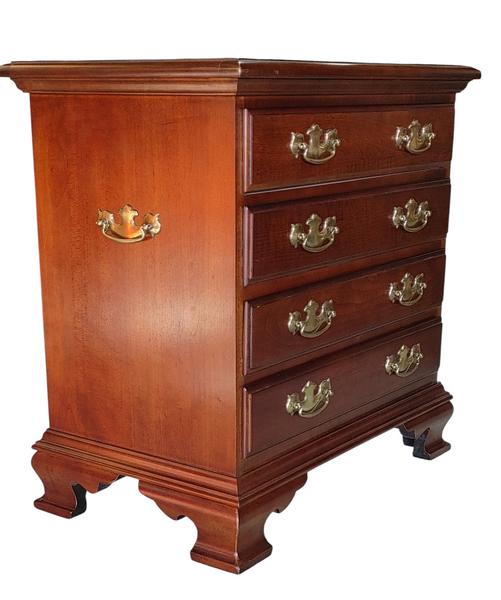 Vintage Hammary Mahogany Nightstand Bed Side Chest