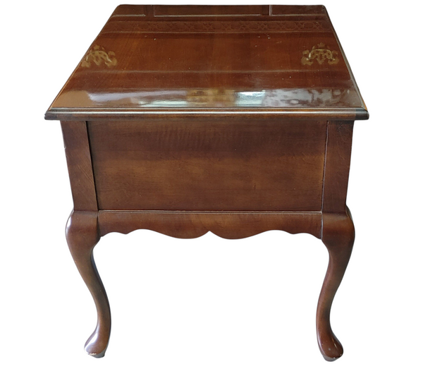 Vintage Cherry Queen Anne End Tables Hammary Furniture Company - A Pair