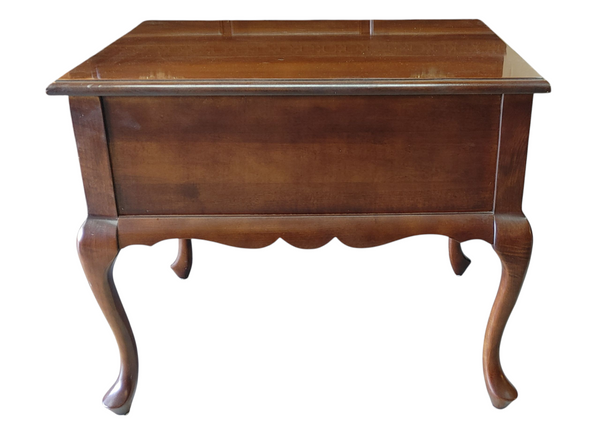 Vintage Cherry Queen Anne End Tables Hammary Furniture Company - A Pair