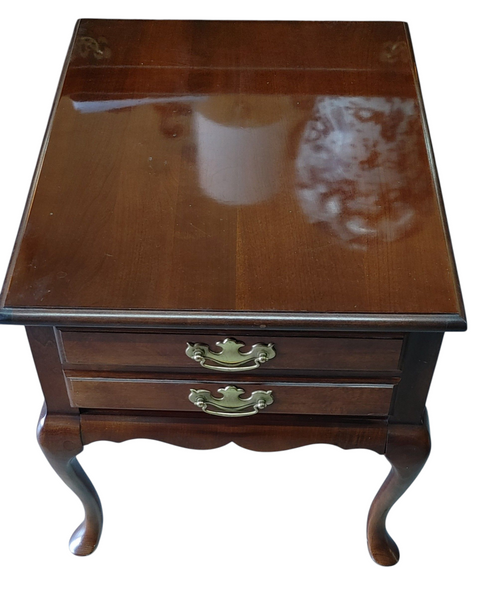 Vintage Cherry Queen Anne End Tables Hammary Furniture Company - A Pair