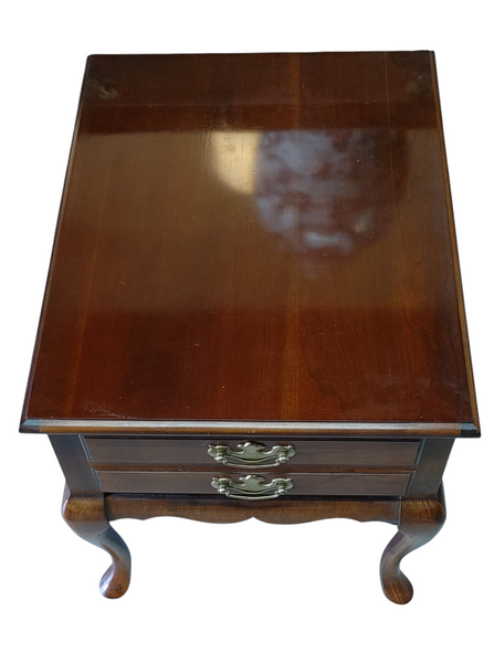 Vintage Cherry Queen Anne End Tables Hammary Furniture Company - A Pair
