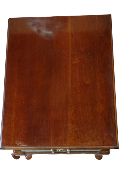 Vintage Cherry Queen Anne End Tables Hammary Furniture Company - A Pair