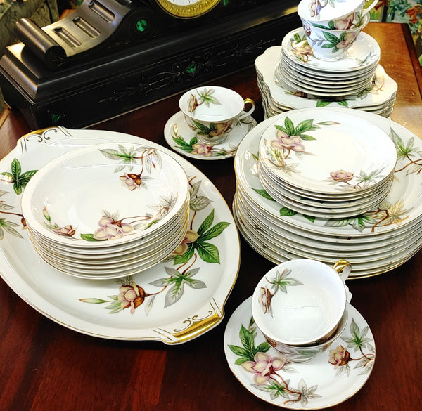 Woodrose by Meito Vintage Ivory Floral China Post War Japan 44 pcs