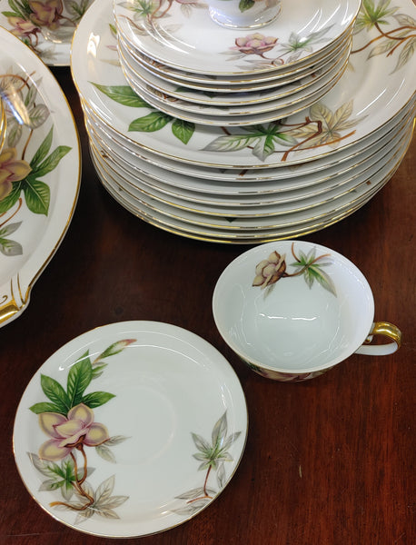 Woodrose by Meito Vintage Ivory Floral China Post War Japan 44 pcs