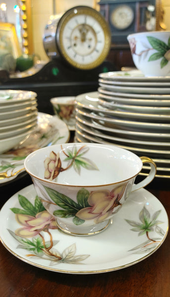 Woodrose by Meito Vintage Ivory Floral China Post War Japan 44 pcs