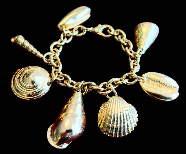 Vintage Fernando Originals Gold Tone Nautical Seashell Charm Bracelet 7"