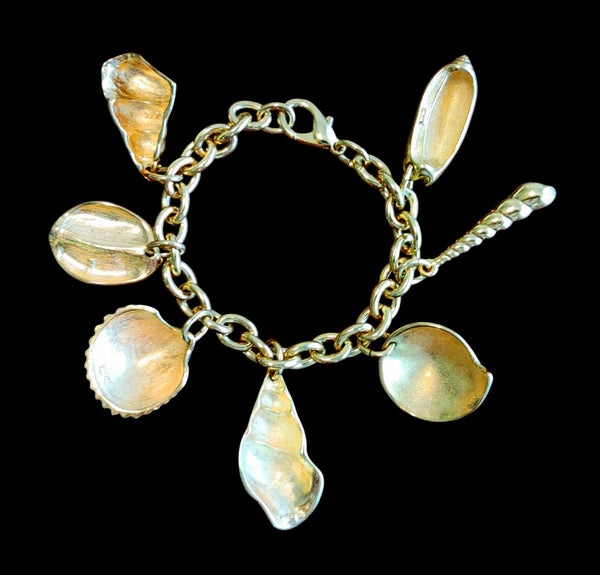 Vintage Fernando Originals Gold Tone Nautical Seashell Charm Bracelet 7"