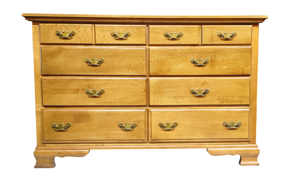 Early American Style Solid Maple Wood Nutmeg 8-Drawer Dresser Forest Furniture