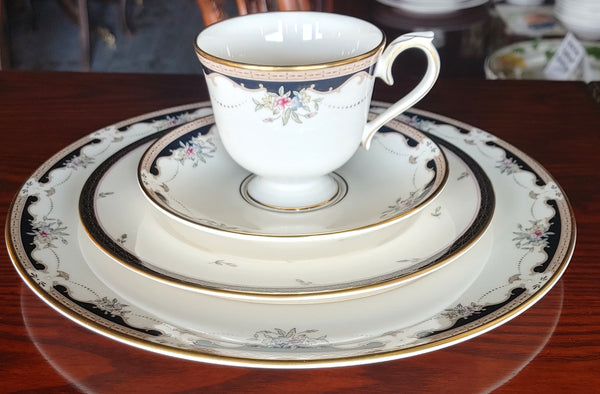 Lenox Ambassador Collection Hartwell House Luxury Dinnerware - 47 Pcs