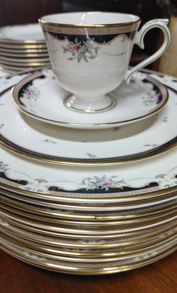 Lenox Ambassador Collection Hartwell House Luxury Dinnerware - 47 Pcs