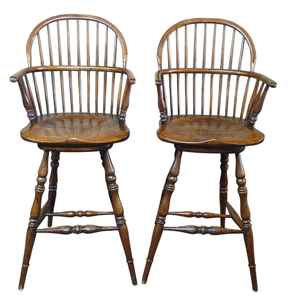 Vintage Windsor-Style Solid Oak Swivel Bar Stools – Set of 4