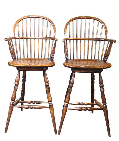 Vintage Windsor-Style Solid Oak Swivel Bar Stools – Set of 4