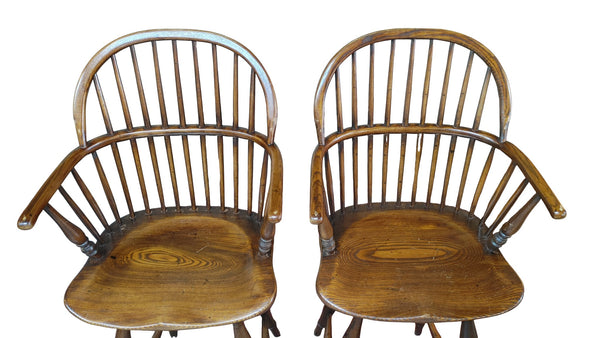 Vintage Windsor-Style Solid Oak Swivel Bar Stools – Set of 4