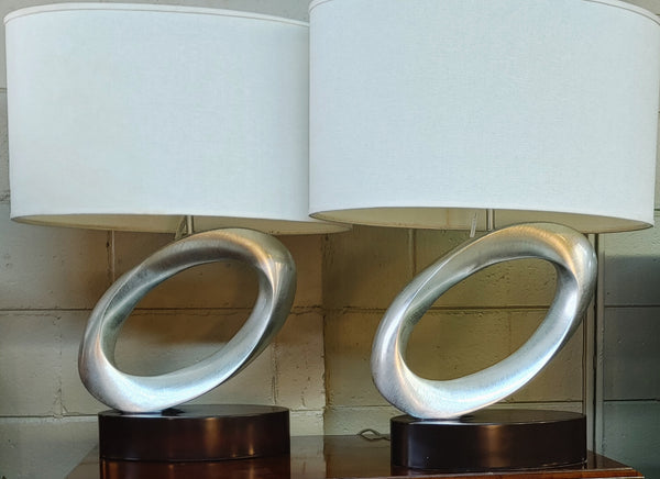 Modern Transistional Silver Loops Table Lamps